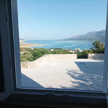Lucija 2 *